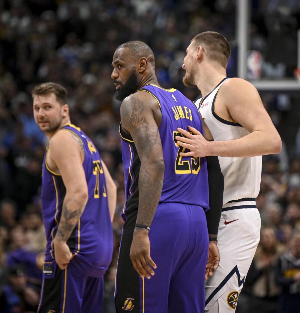 中的韧性和 中的韧性和